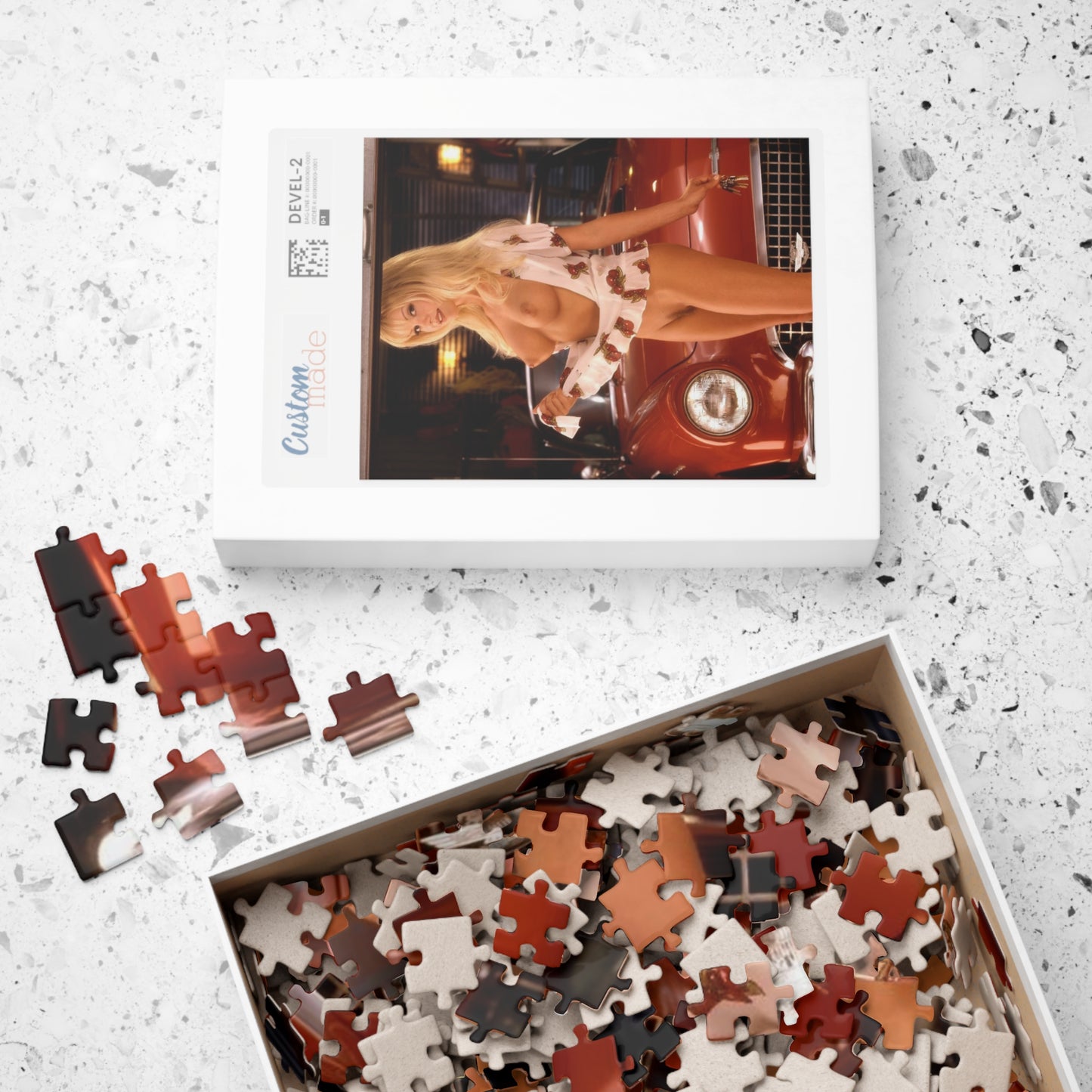 Puzzle (110, 252, 500, 1014-piece) Playboy Playmate August 1998 Angela Little