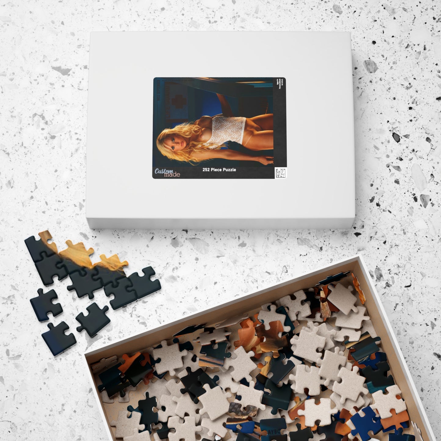 Puzzle (110, 252, 500, 1014-piece) Playmate September 2011 Tiffany Toth