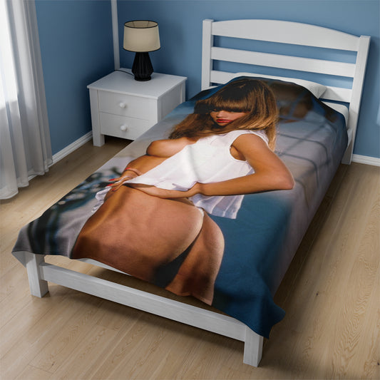 Velveteen Plush Blanket Pornstar Racquel Darrian Nude