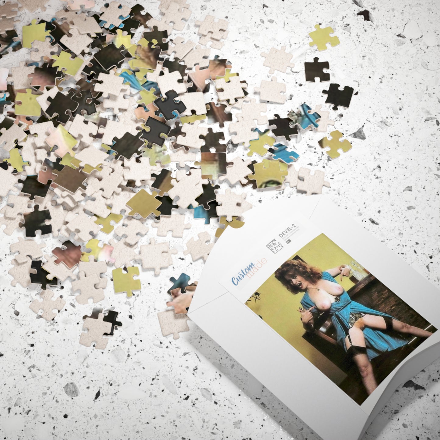 Puzzle (110, 252, 520, 1014-piece) Retro Pornstar Lisa De Leeuw Nude