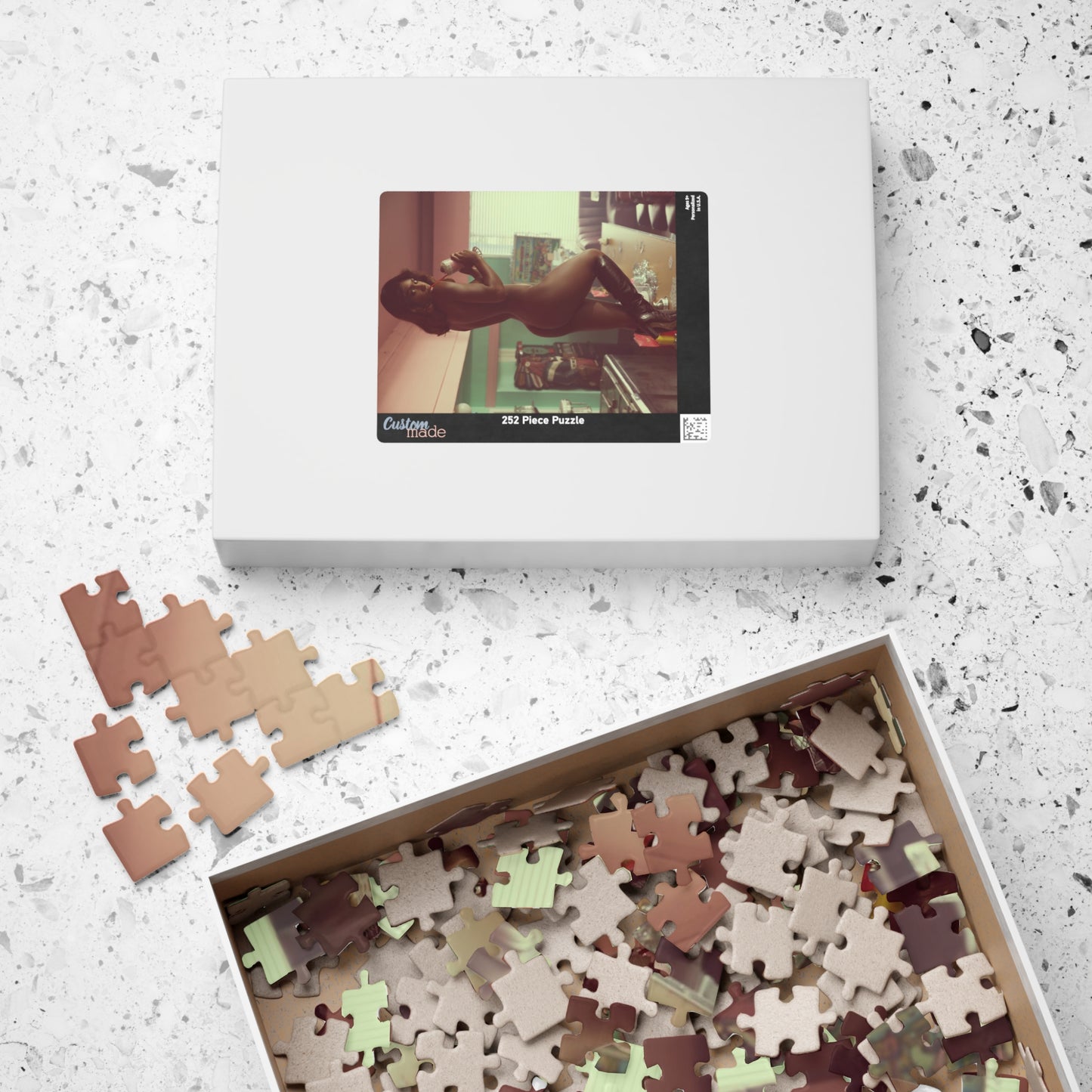Puzzle (110, 252, 500, 1014-piece) Playboy Playmate December 2018 Jordan Emanuel