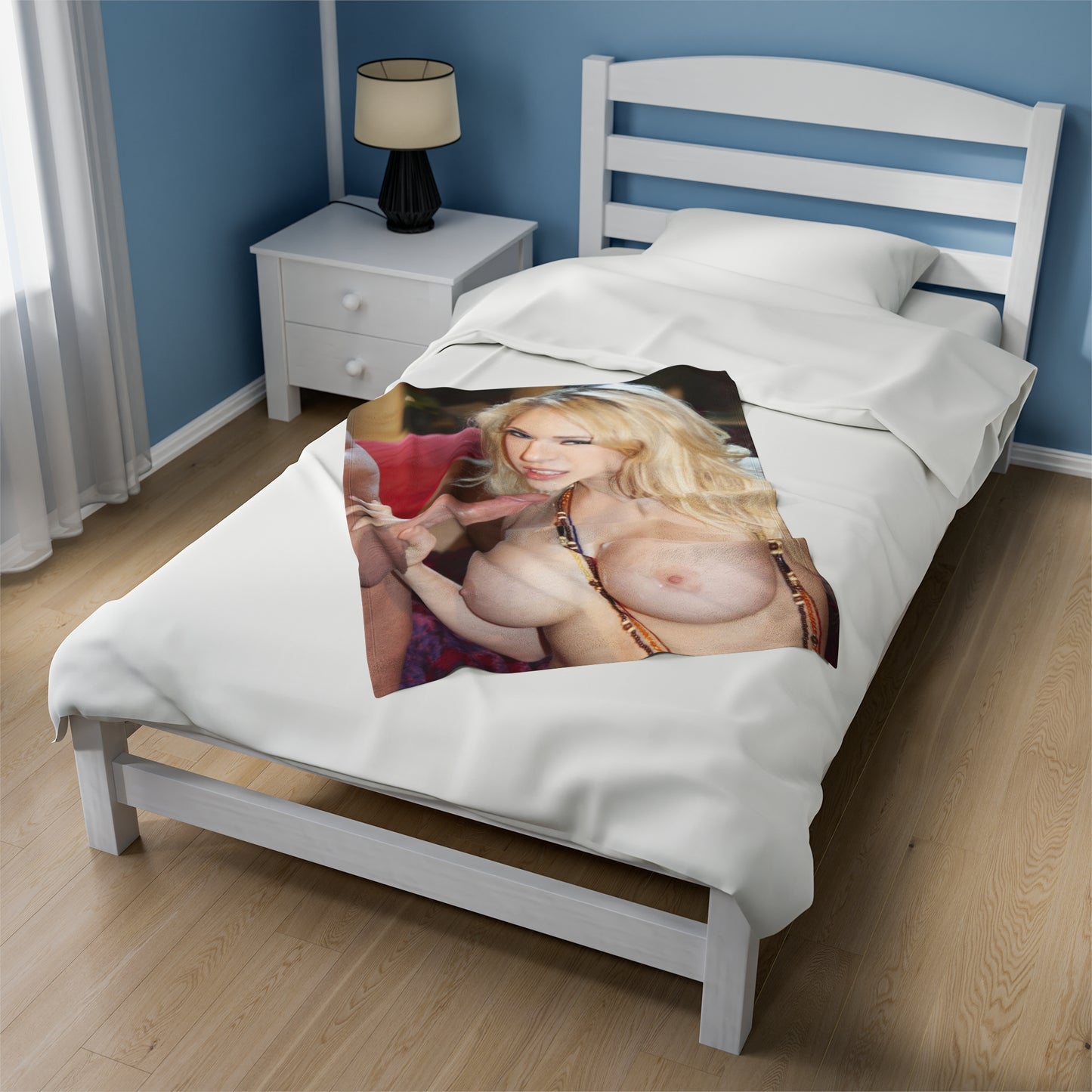 Velveteen Plush Blanket Penthouse Pet June 2009 Kagney Linn Karter