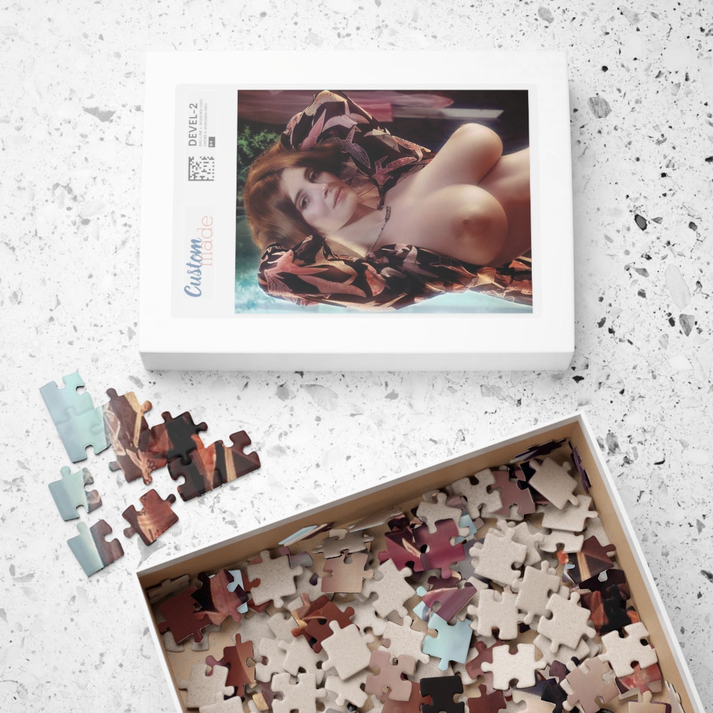 Puzzle (110, 252, 500, 1014-piece) Playboy Playmate November 1975 Janet Lupo