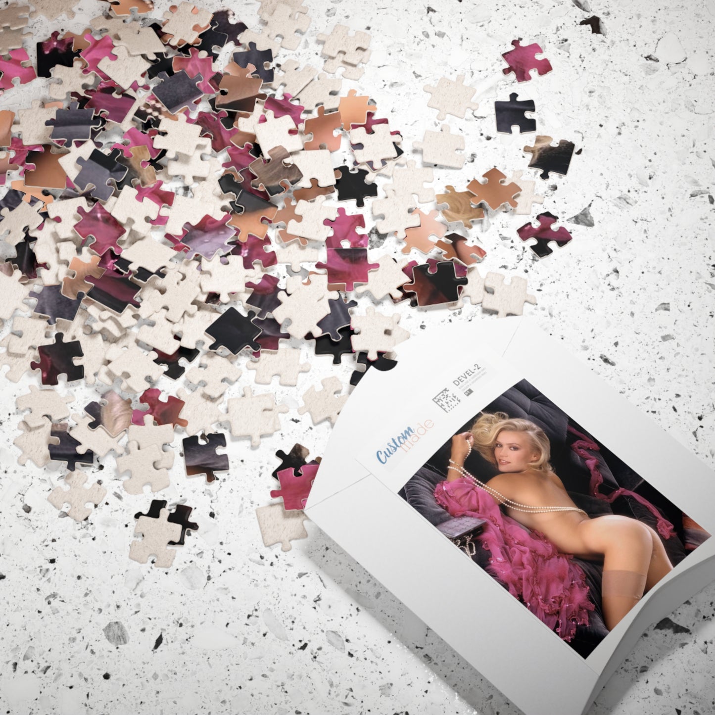 Puzzle (110, 252, 500, 1014-piece) Playboy Playmate May 1981 Gina Goldberg