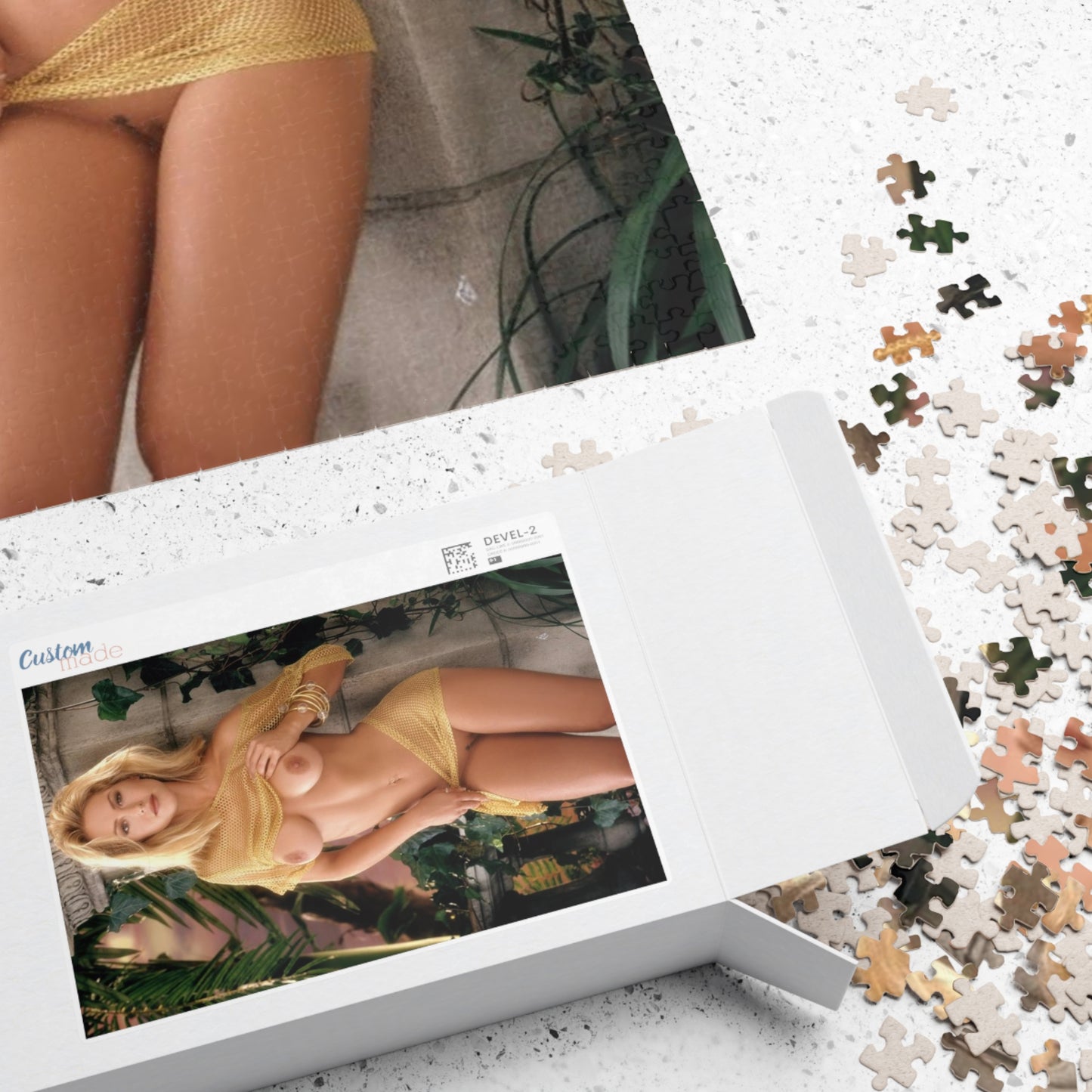 Puzzle (110, 252, 500, 1014-piece) Playboy Playmate April 1996 Gillian Bonner