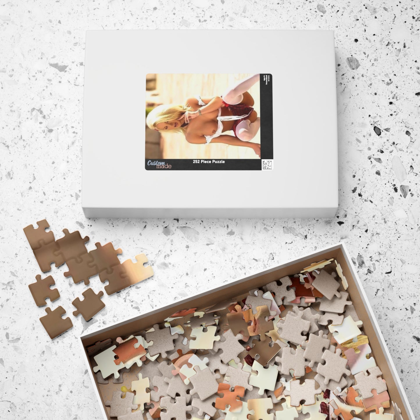 Puzzle (110, 252, 520, 1014-piece) Pornstar Chloe Jones Nude