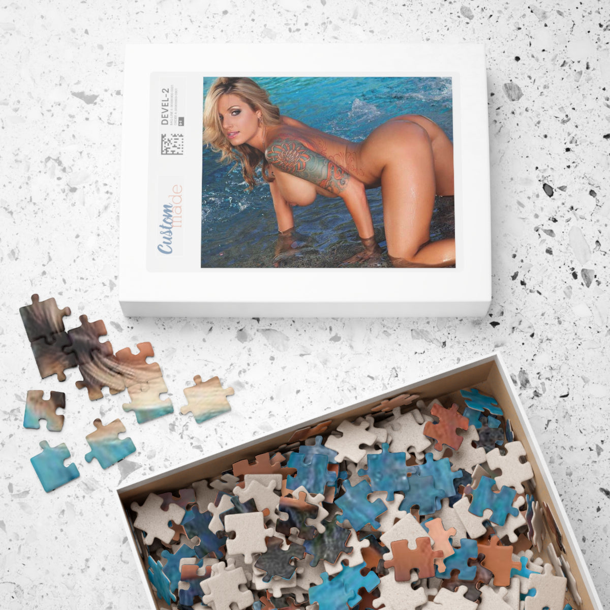 Puzzle (110, 252, 500, 1014-piece) Pornstar Teagan Presley Nude