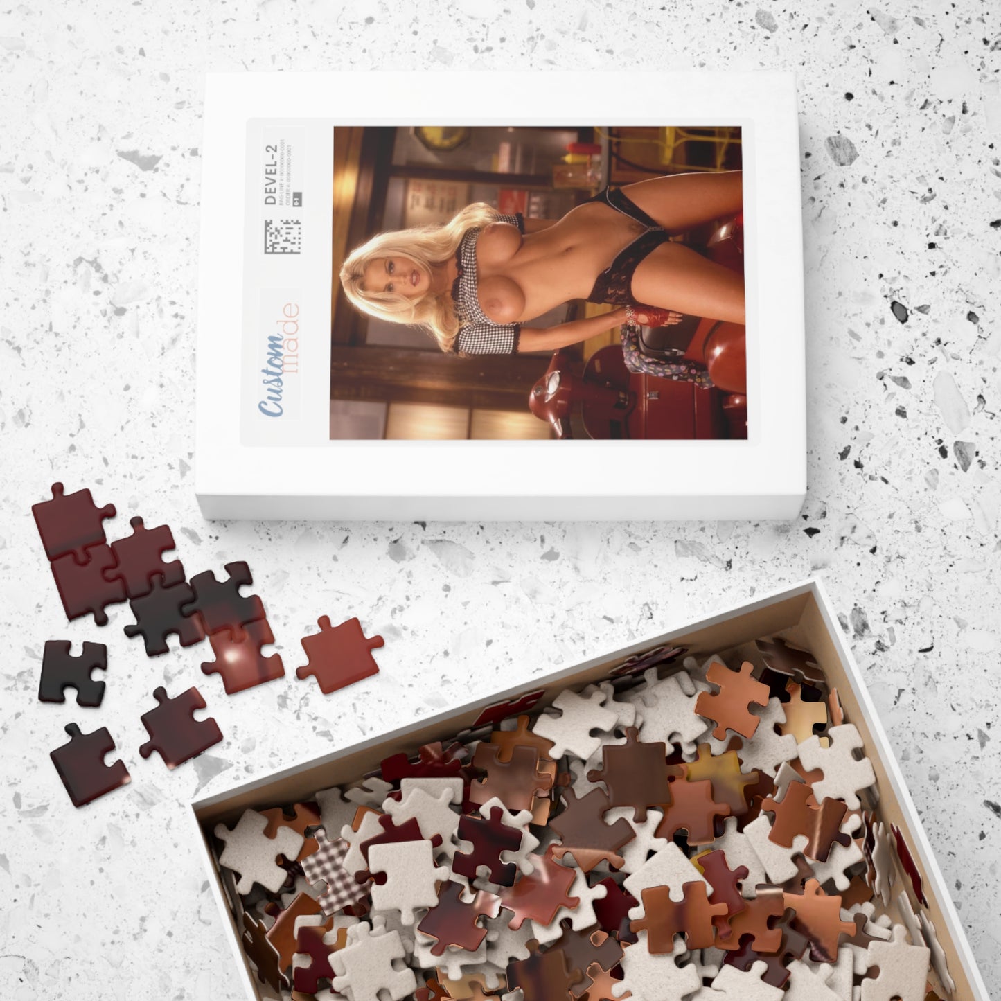 Puzzle (110, 252, 500, 1014-piece) Playboy Playmate March 1994 Neriah Davis