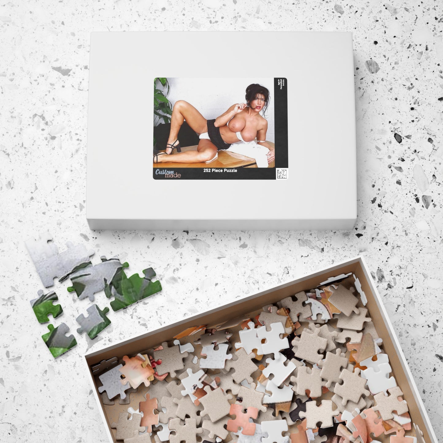 Puzzle (110, 252, 520, 1014-piece) Retro Pornstar Holly Body Nude