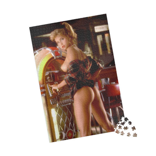 Puzzle (110, 252, 500, 1014-piece) Playboy Playmate March 1991 Julie Clarke