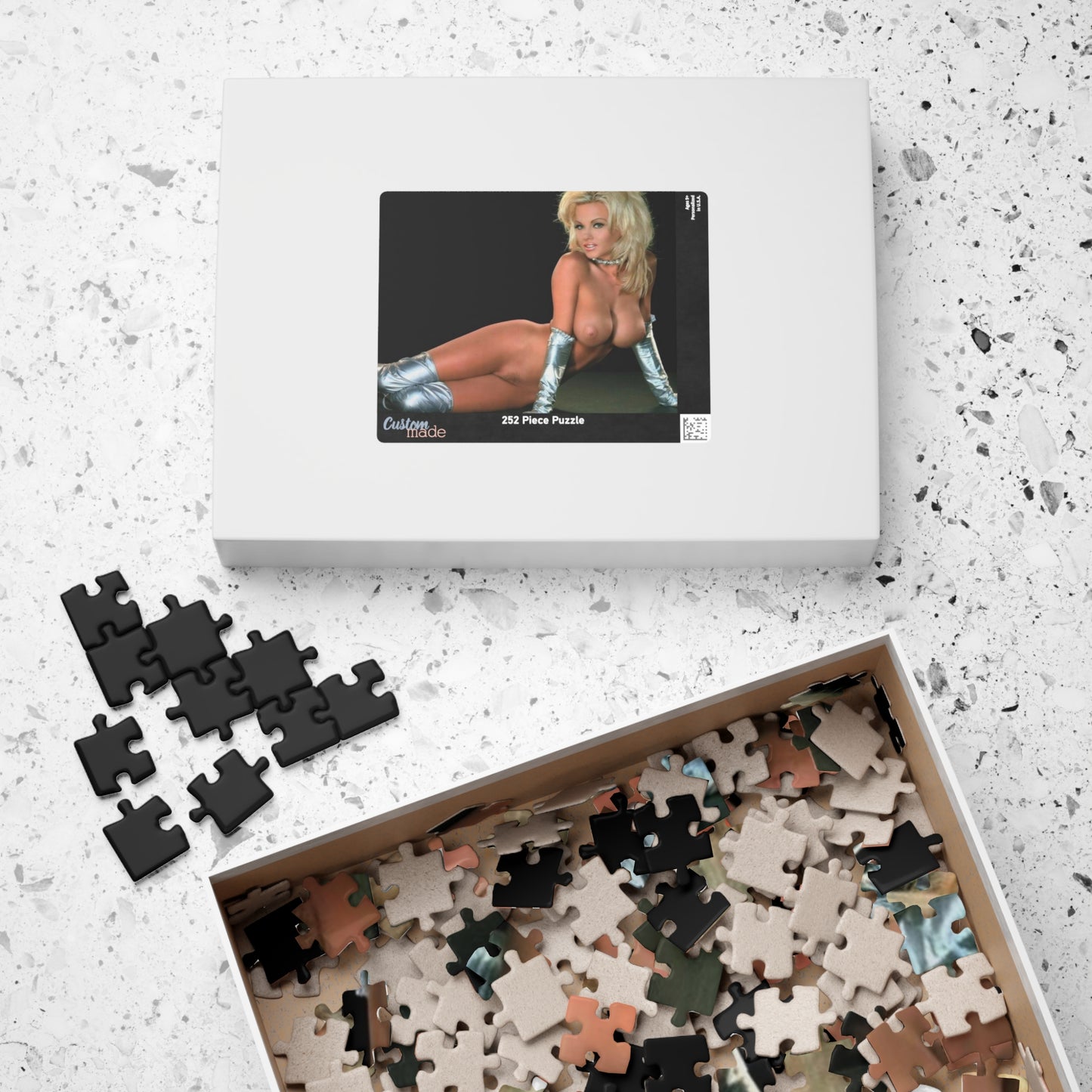 Puzzle (110, 252, 520, 1014-piece) Pornstar Chloe Jones Nude