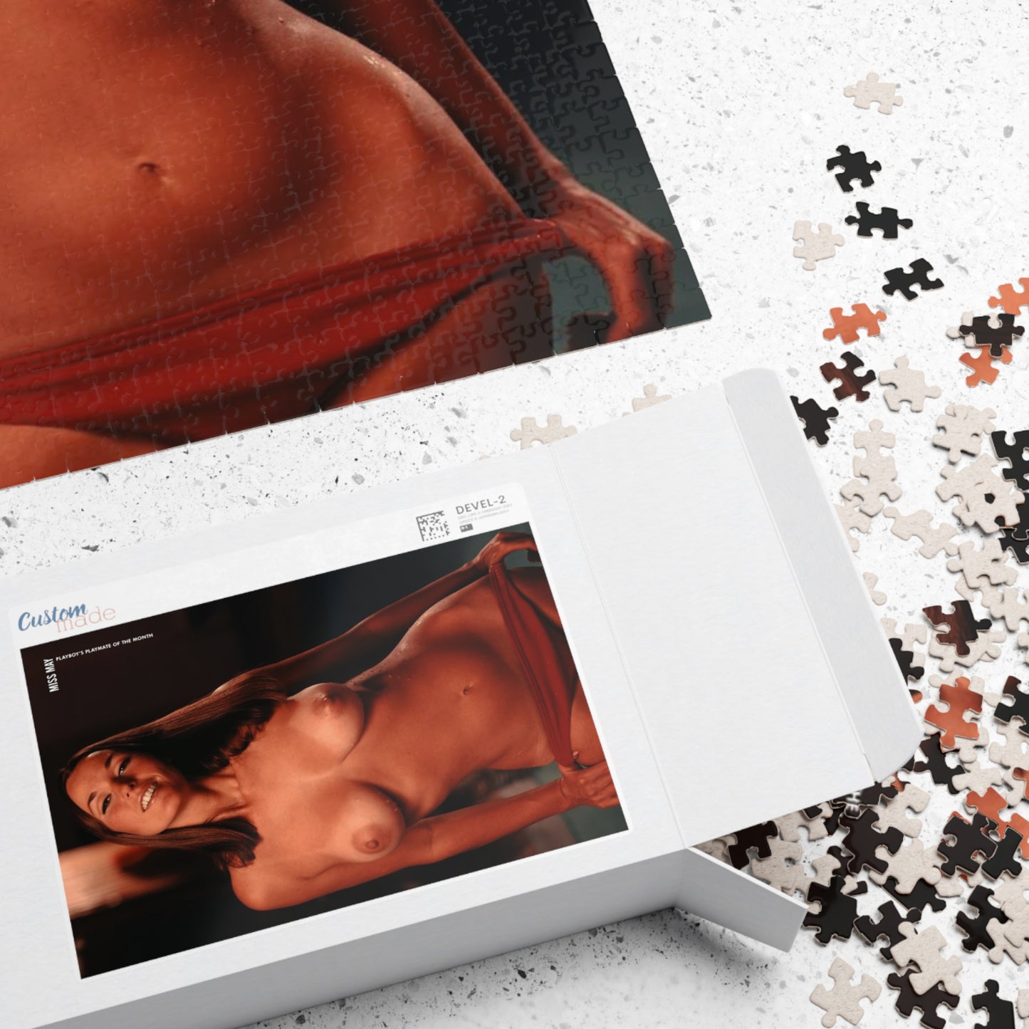 Puzzle (110, 252, 500, 1014-piece) Playboy Playmate May 1969 Sally Sheffield