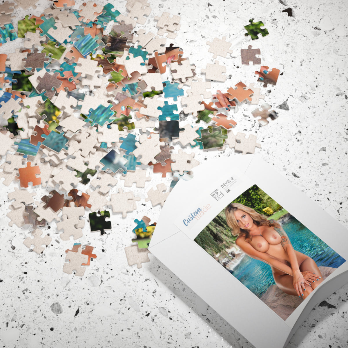 Puzzle (110, 252, 500, 1014-piece) Pornstar Teagan Presley Nude