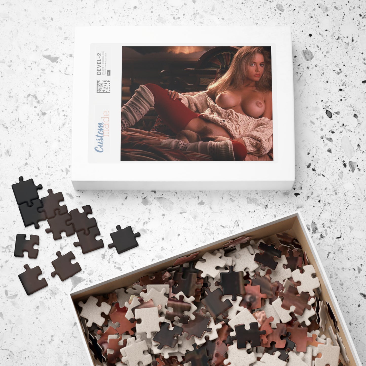 Puzzle (110, 252, 500, 1014-piece) Playmate Suzi Simpson #5
