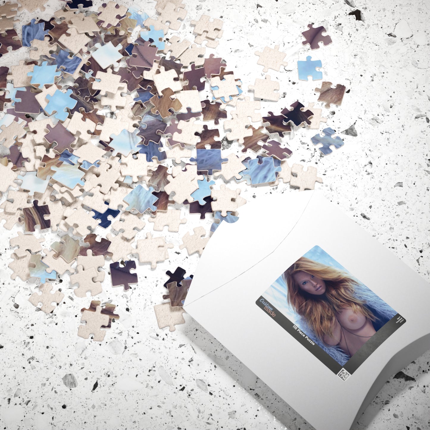 Puzzle (110, 252, 500, 1014-piece) Playboy Playmate Dec 2014 Elizabeth Ostrander