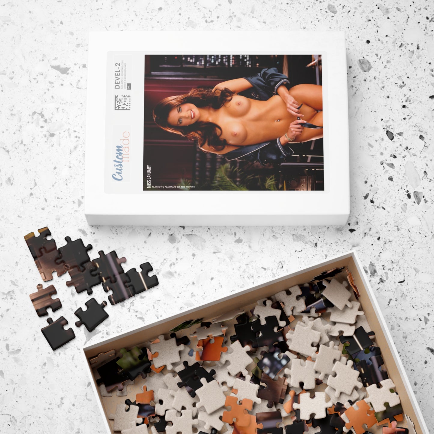 Puzzle (110, 252, 500, 1014-piece) Playmate January 2008 Sandra Nilsson