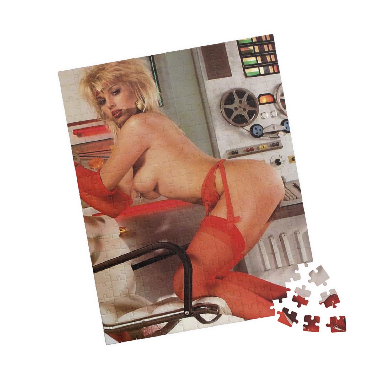 Puzzle (110, 252, 500, 1014-piece) Retro French Porn Star Marilyn Jess