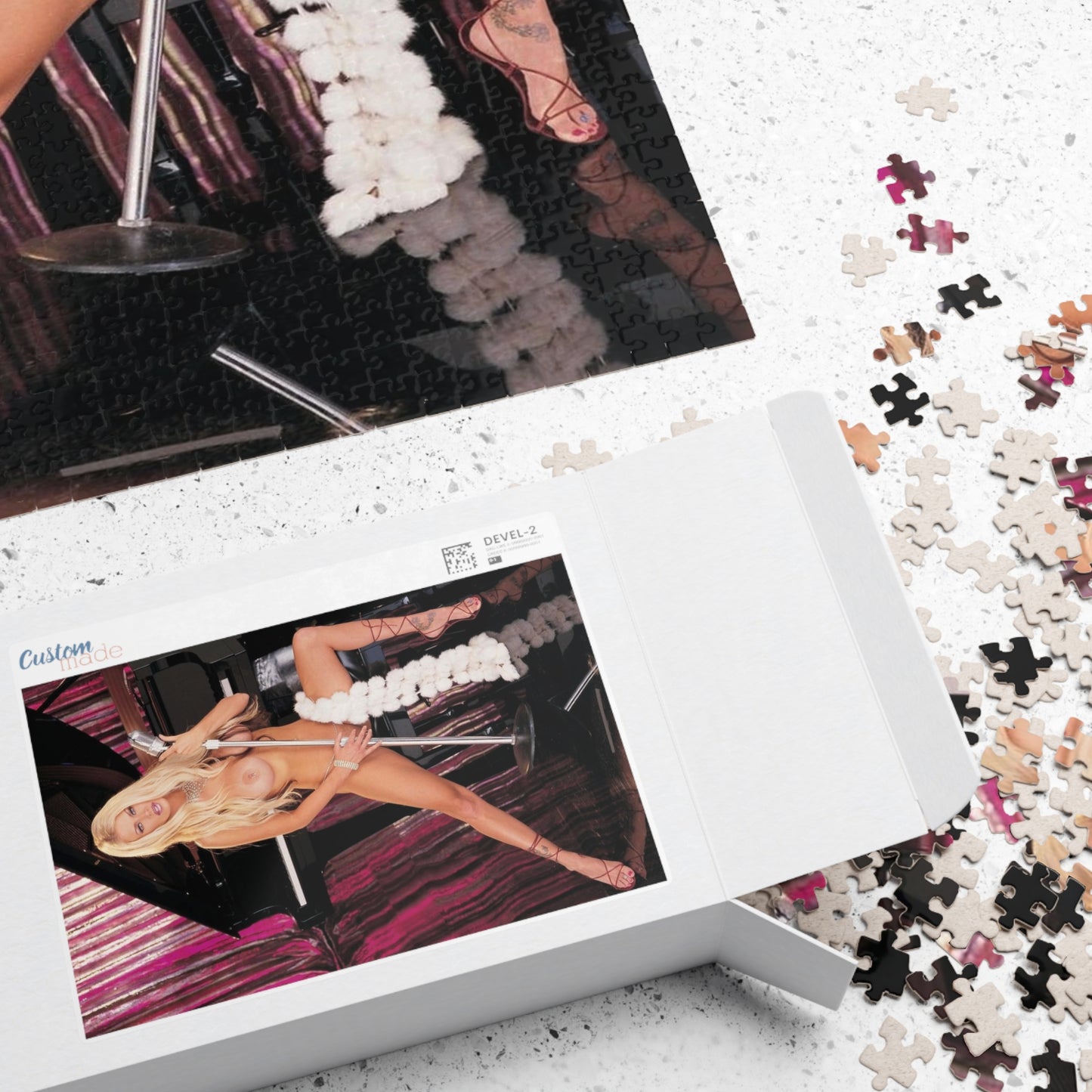Puzzle (110, 252, 500, 1014-piece) Pornstar Jenna Jameson Nude