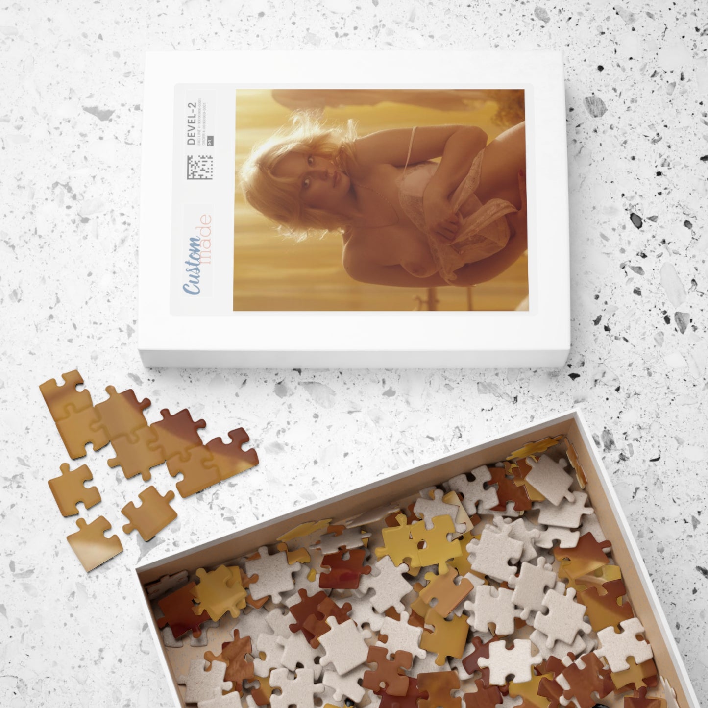 Puzzle (110, 252, 500, 1014-piece) Playboy Playmate August 1975 Lillian Muller
