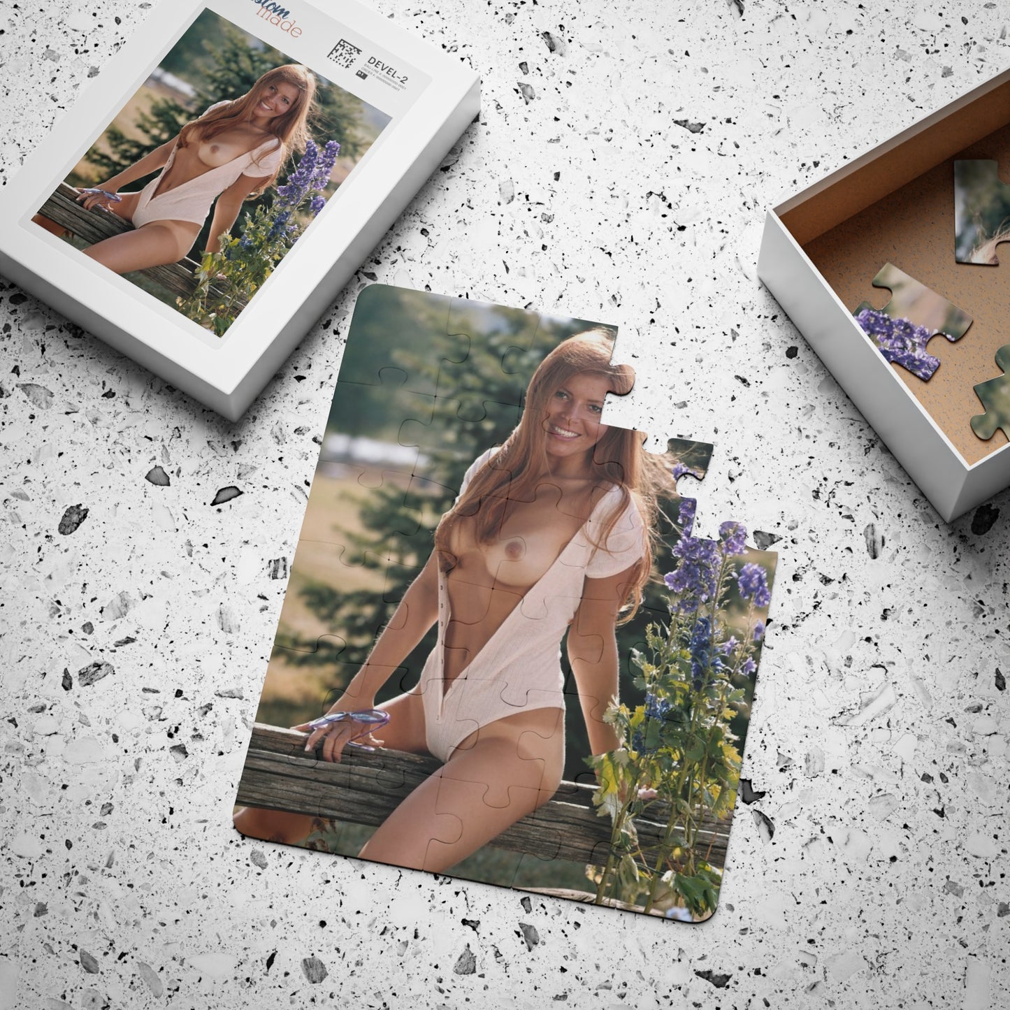 Puzzle, 30-Piece Playboy Playmate June 1971 Lieko English