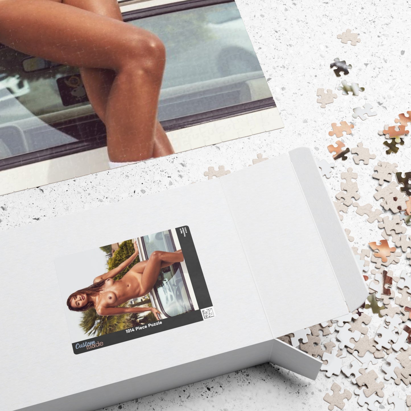 Puzzle (110, 252, 500, 1014-piece) Playboy Playmate June 2018 Cassandra Dawn