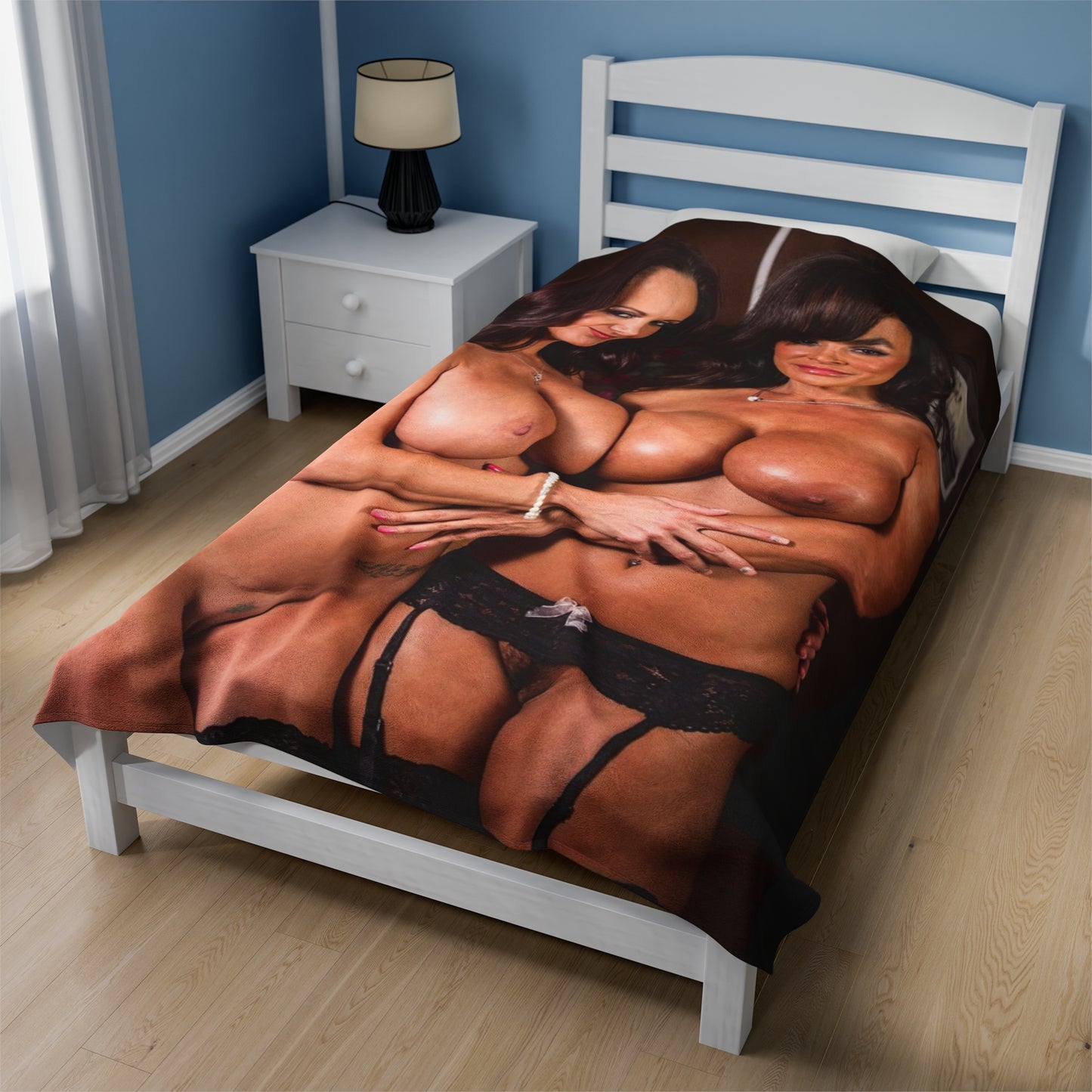 Velveteen Plush Blanket Lisa Ann & Ava Addams Nude