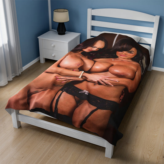 Velveteen Plush Blanket Lisa Ann & Ava Addams Nude