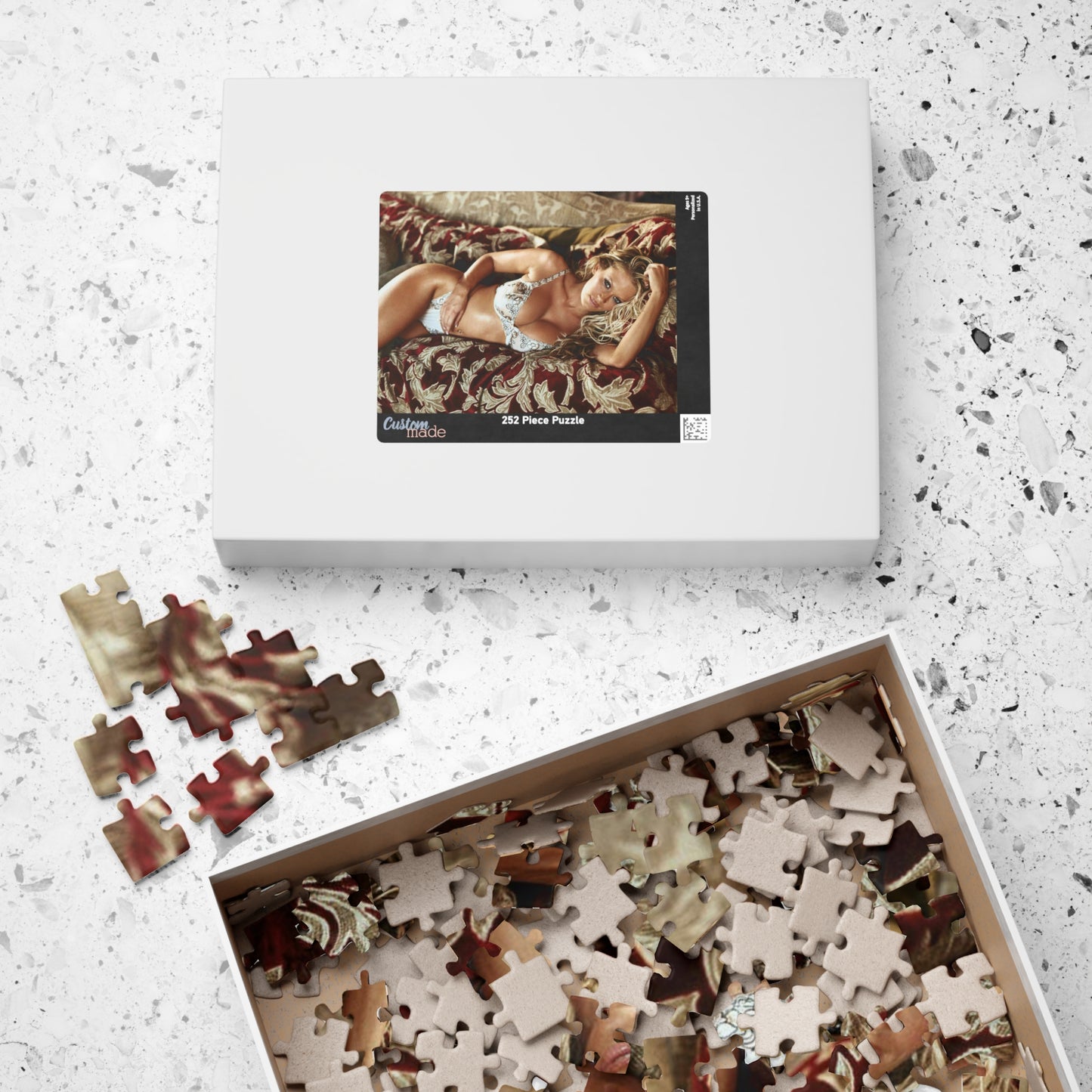 Puzzle (110, 252, 520, 1014-piece) Jenna Jameson