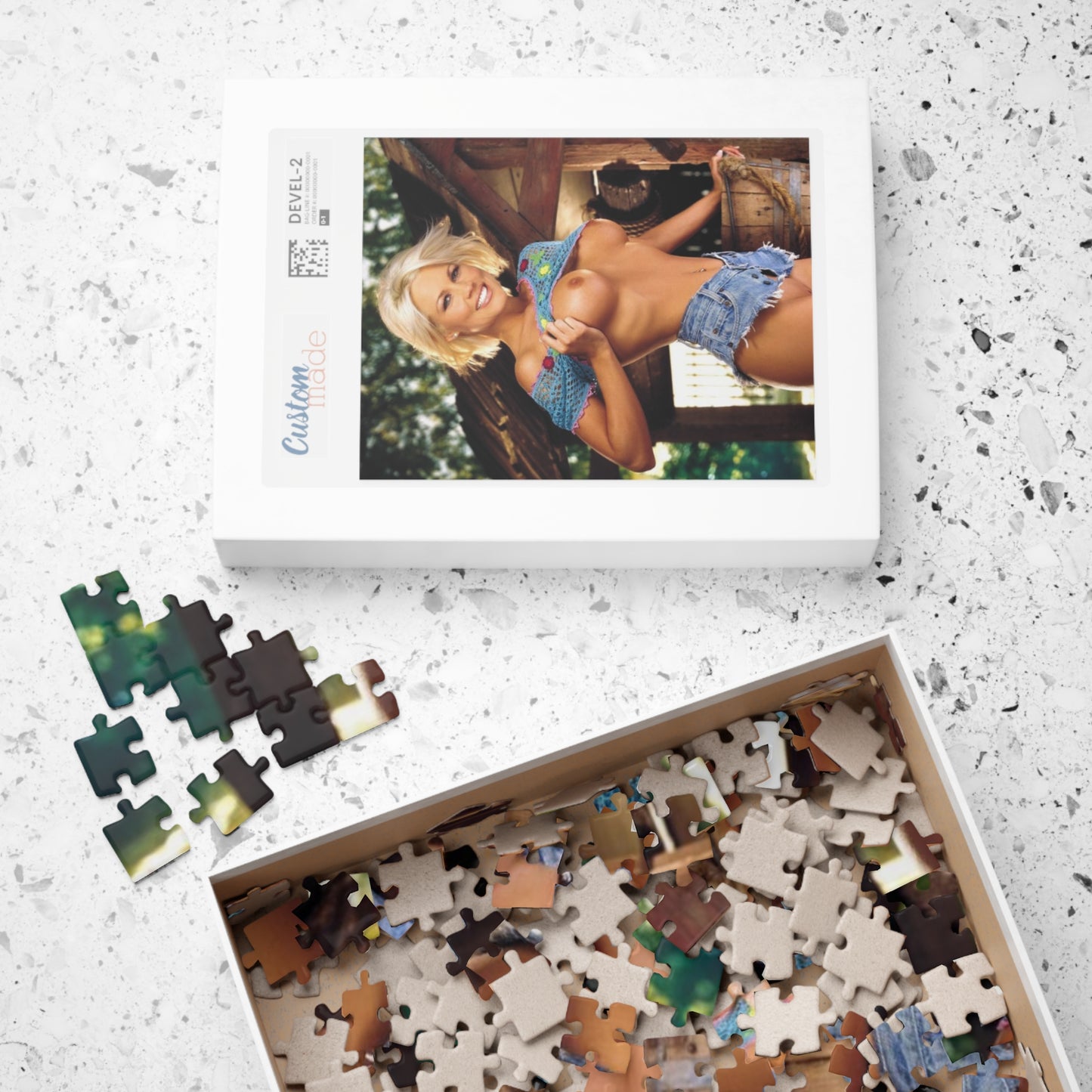 Puzzle (110, 252, 500, 1014-piece) Playboy Playmate September 2001 Dalene Kurtis