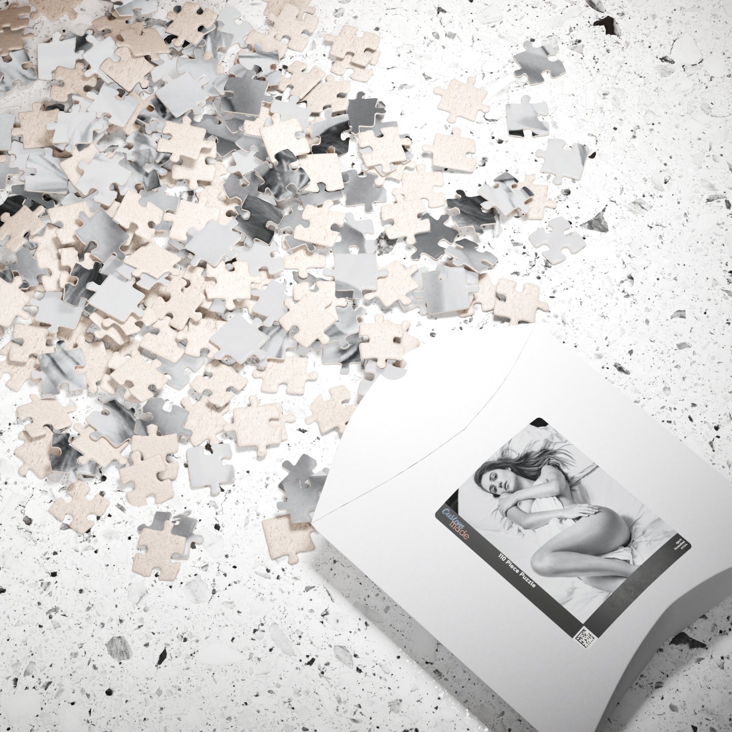 Puzzle (110, 252, 500, 1014-piece) Playboy Playmate March 2017 Elizabeth Elam