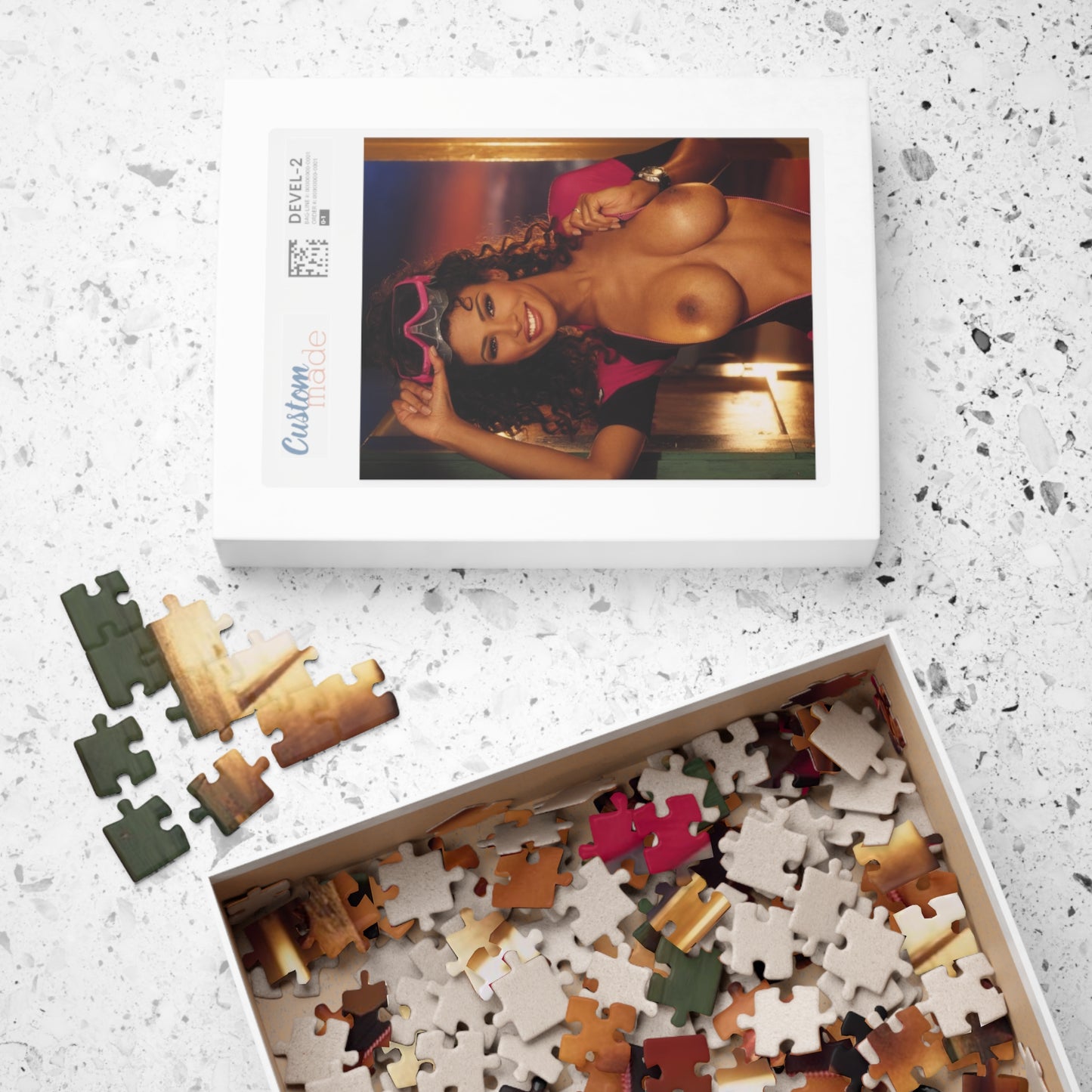 Puzzle (110, 252, 500, 1014-piece) Playboy Playmate June 1996 Karin Taylor