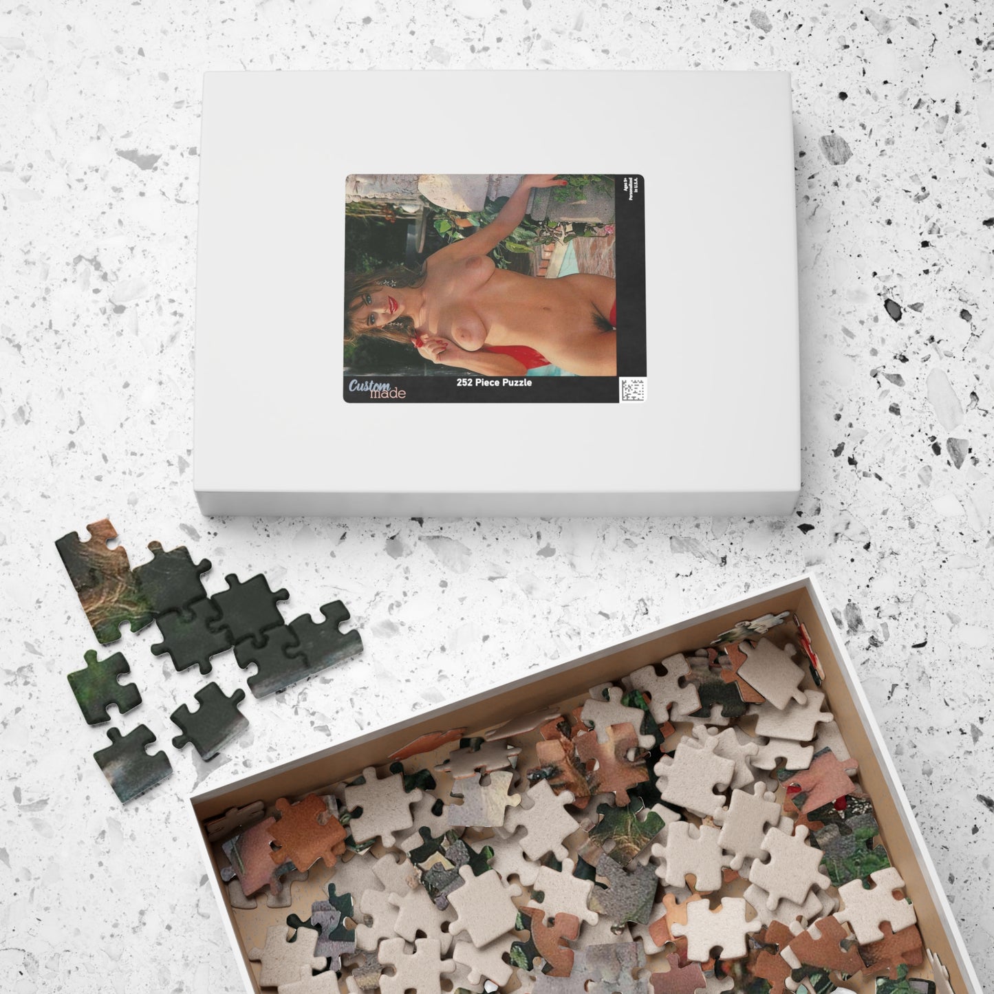 Puzzle (110, 252, 520, 1014-piece) Retro Pornstar Nikki Dial