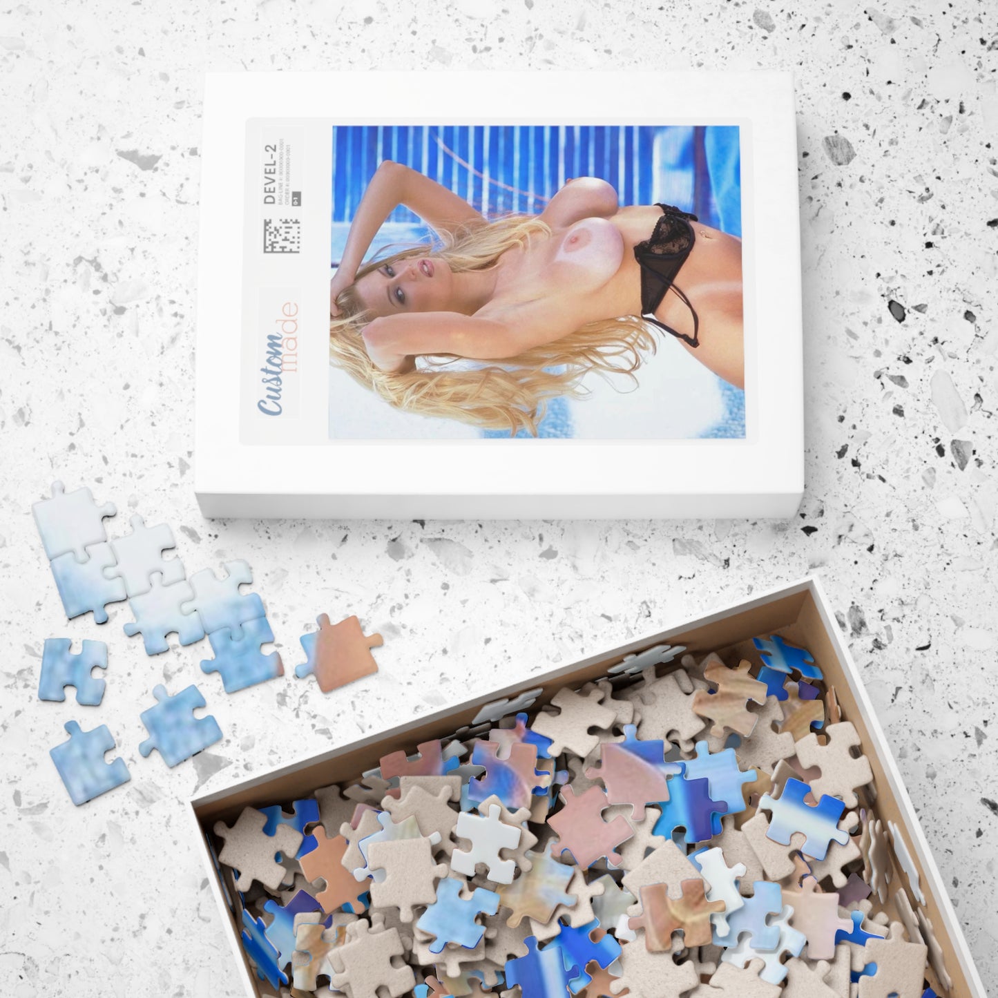 Puzzle (110, 252, 500, 1014-piece) Pornstar Jenna Jameson Nude