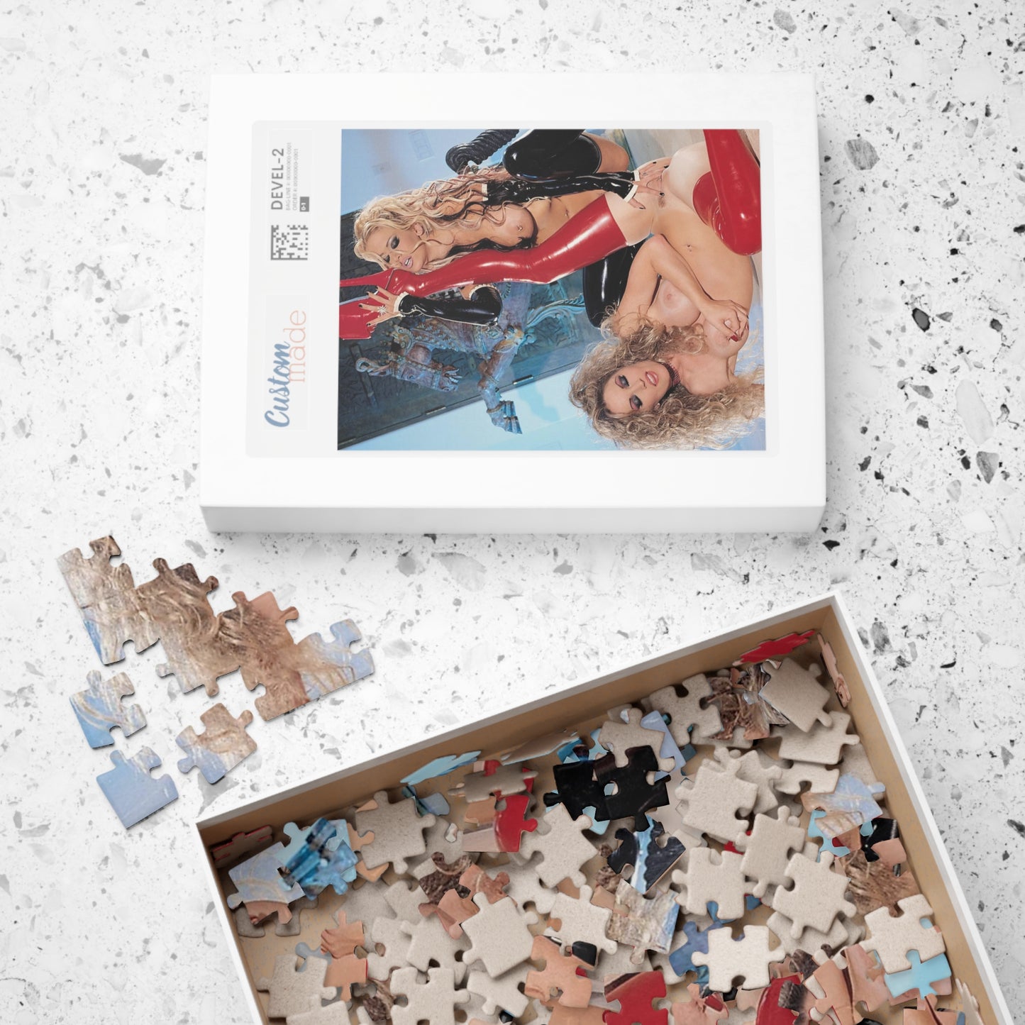 Puzzle (110, 252, 520, 1014-piece) Jenna Jameson and Janine Lindenmulder