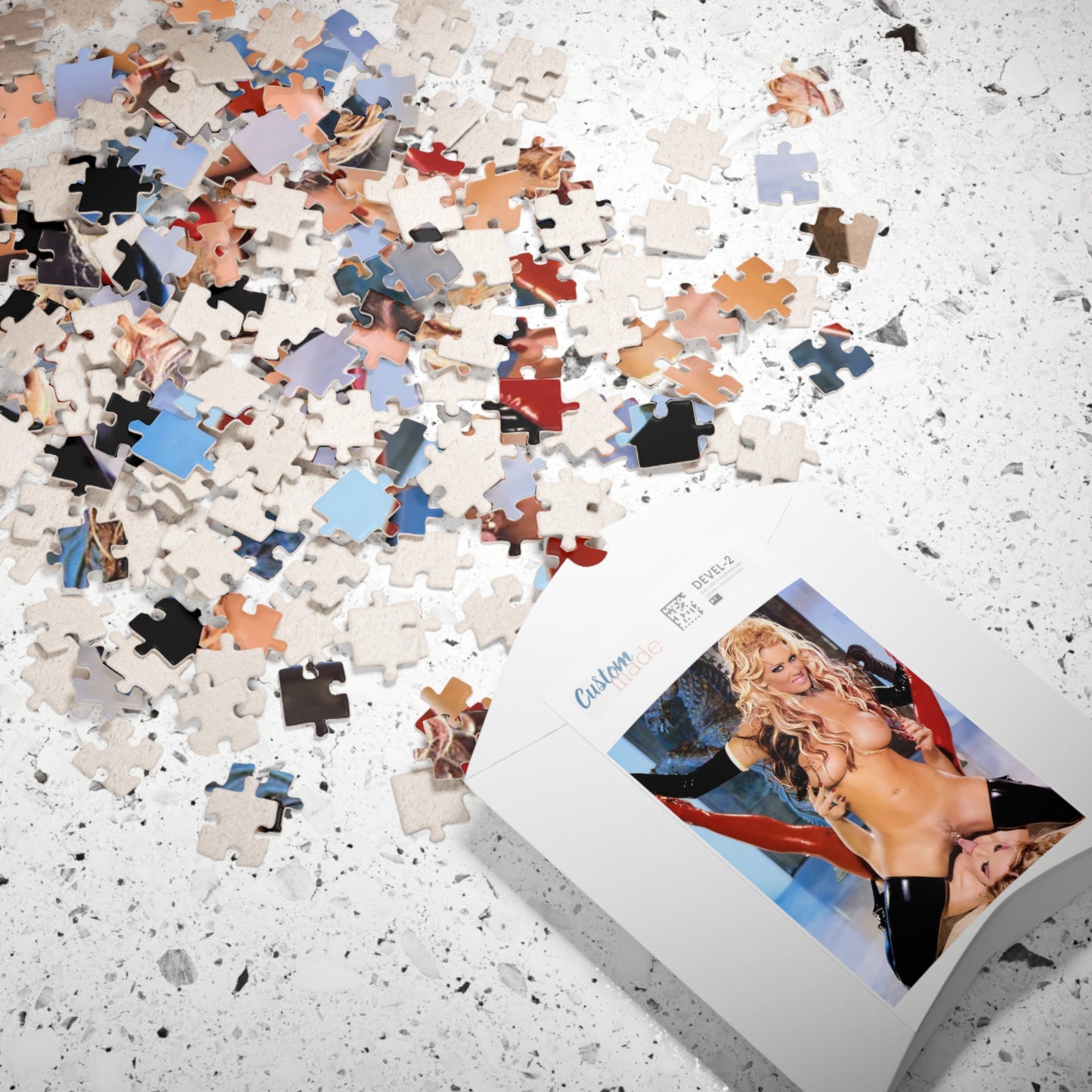 Puzzle (110, 252, 520, 1014-piece) Jenna Jameson and Janine Lindenmulder