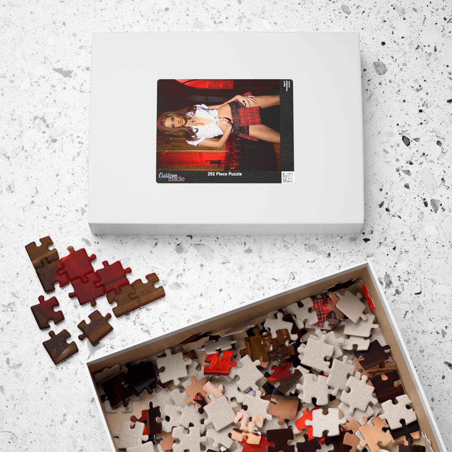 Puzzle (110, 252, 520, 1014-piece) Jenna Haze