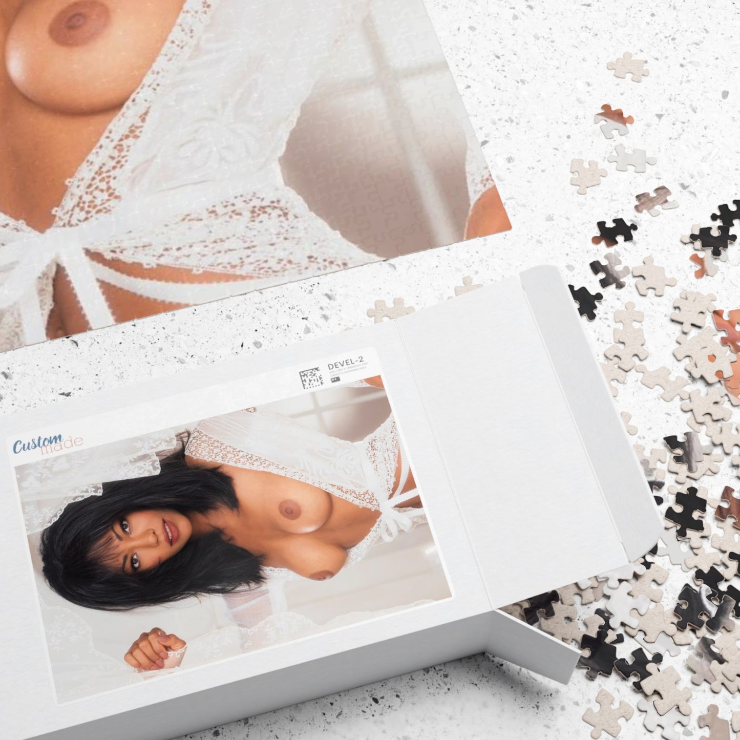 Puzzle (110, 252, 500, 1014-piece) Playboy Playmate June 1994 Elan Carter