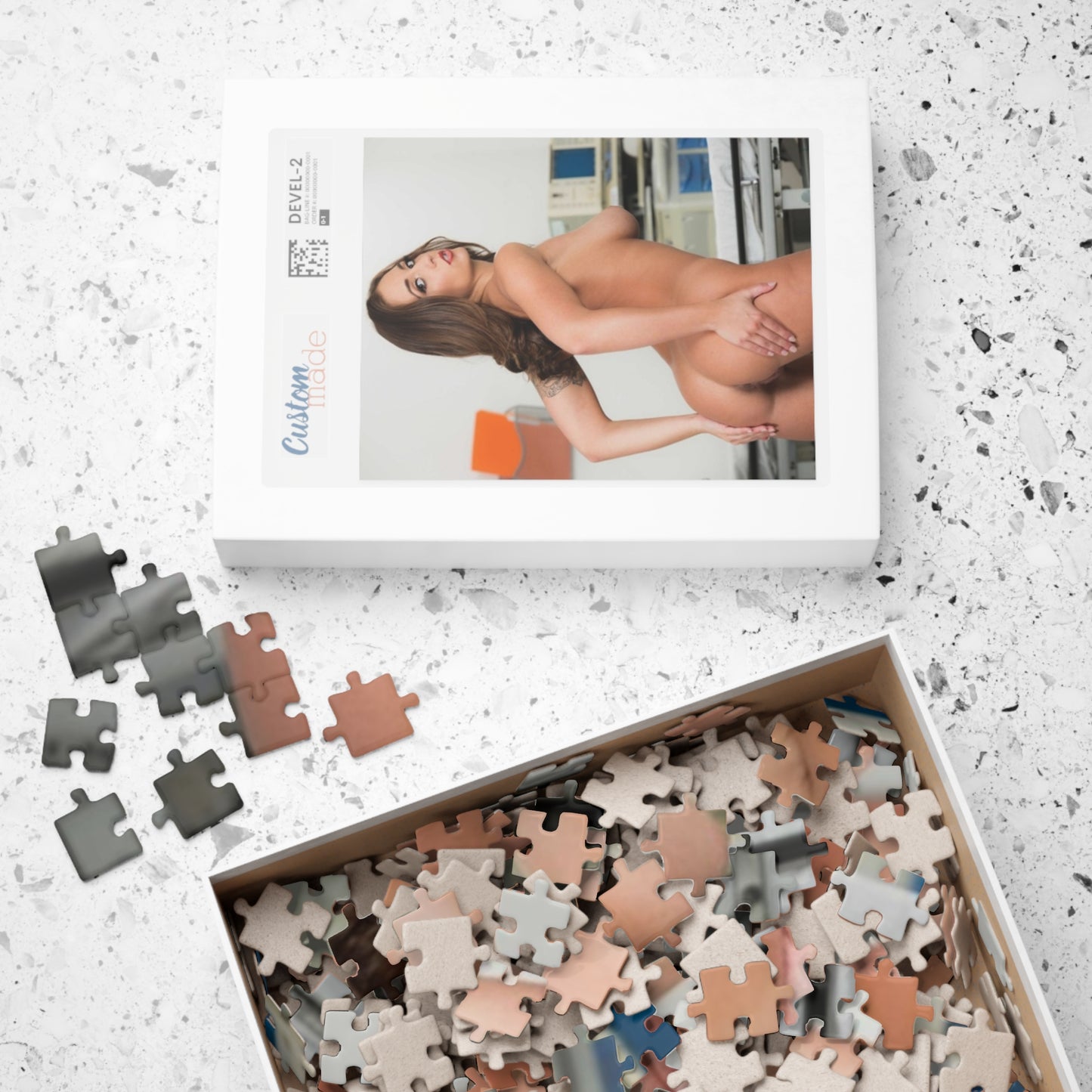 Puzzle (110, 252, 500, 1014-piece) Layla London Nude