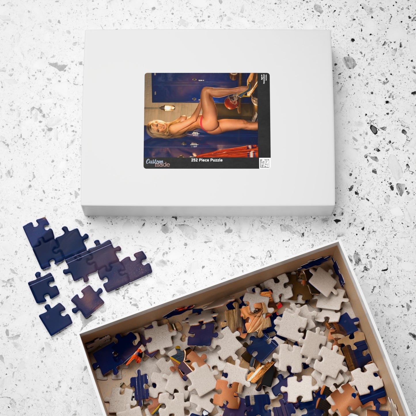 Puzzle (110, 252, 500, 1014-piece) Playmate 2008 Kelly Carrington Nude