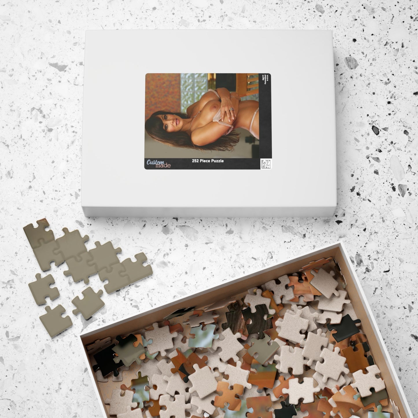 Puzzle (110, 252, 500, 1014-piece) Pornstar Lisa Ann Nude