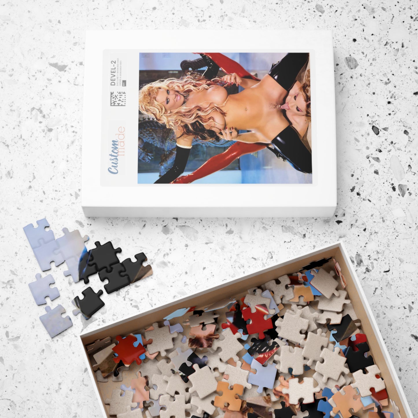 Puzzle (110, 252, 520, 1014-piece) Jenna Jameson and Janine Lindenmulder
