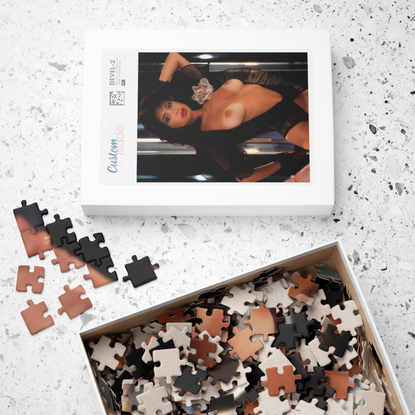 Puzzle (110, 252, 500, 1014-piece) Playboy Playmate Nov 1983 Veronica Gamba