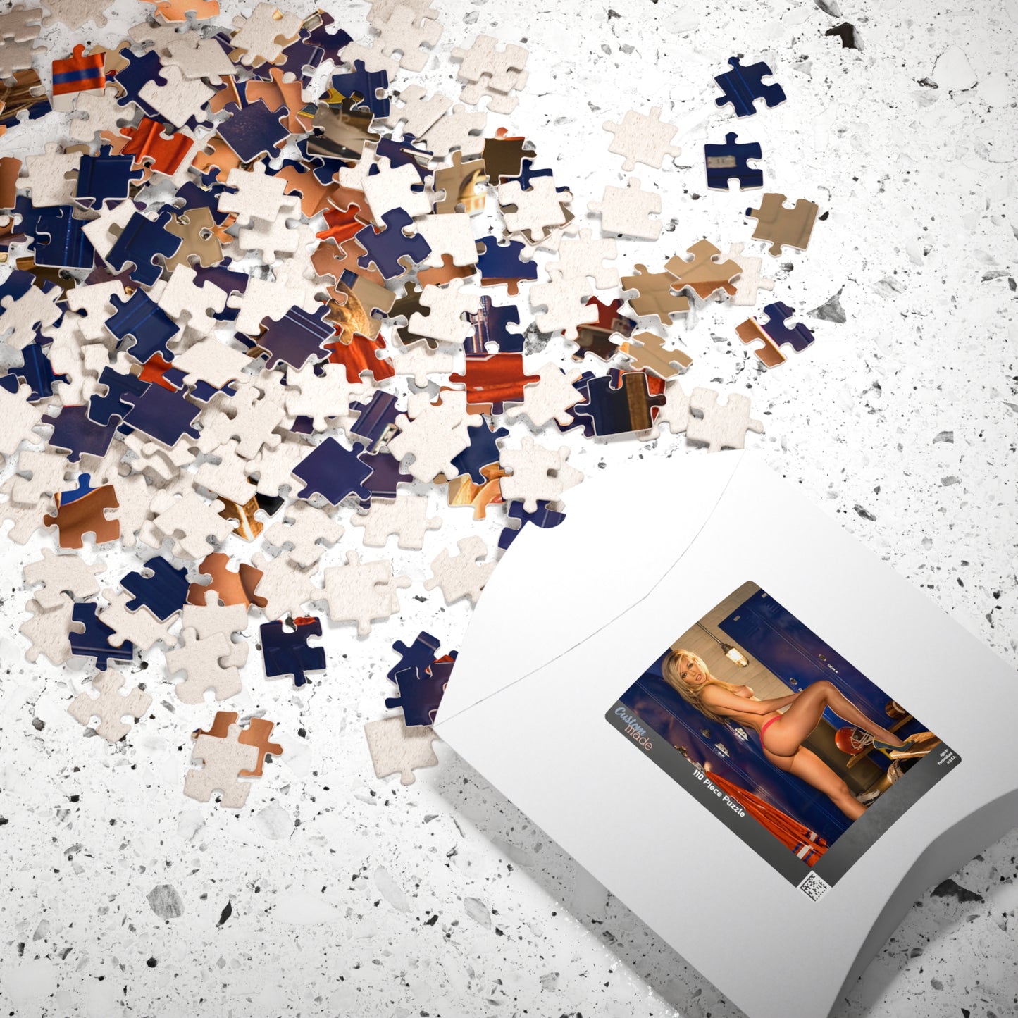 Puzzle (110, 252, 500, 1014-piece) Playmate 2008 Kelly Carrington Nude
