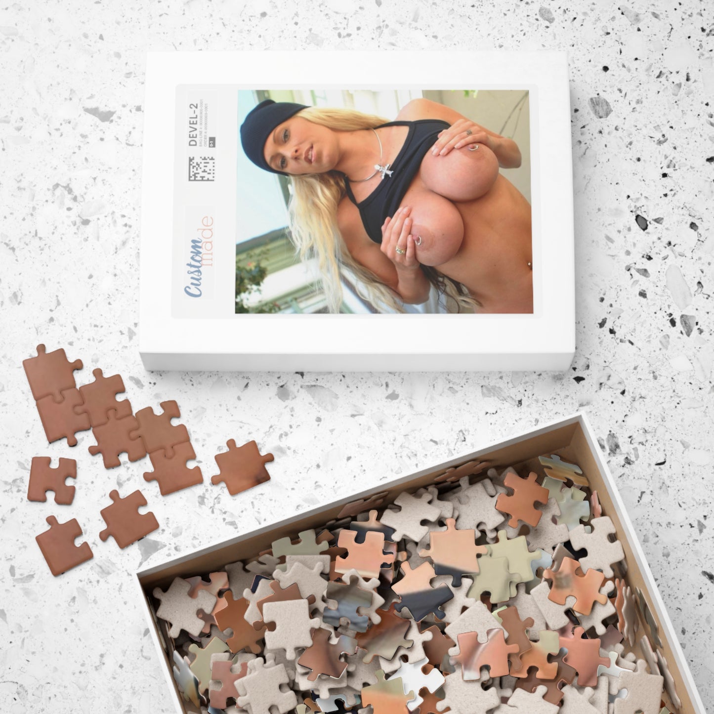 Puzzle (110, 252, 500, 1014-piece) Pornstar Jenna Jameson Nude