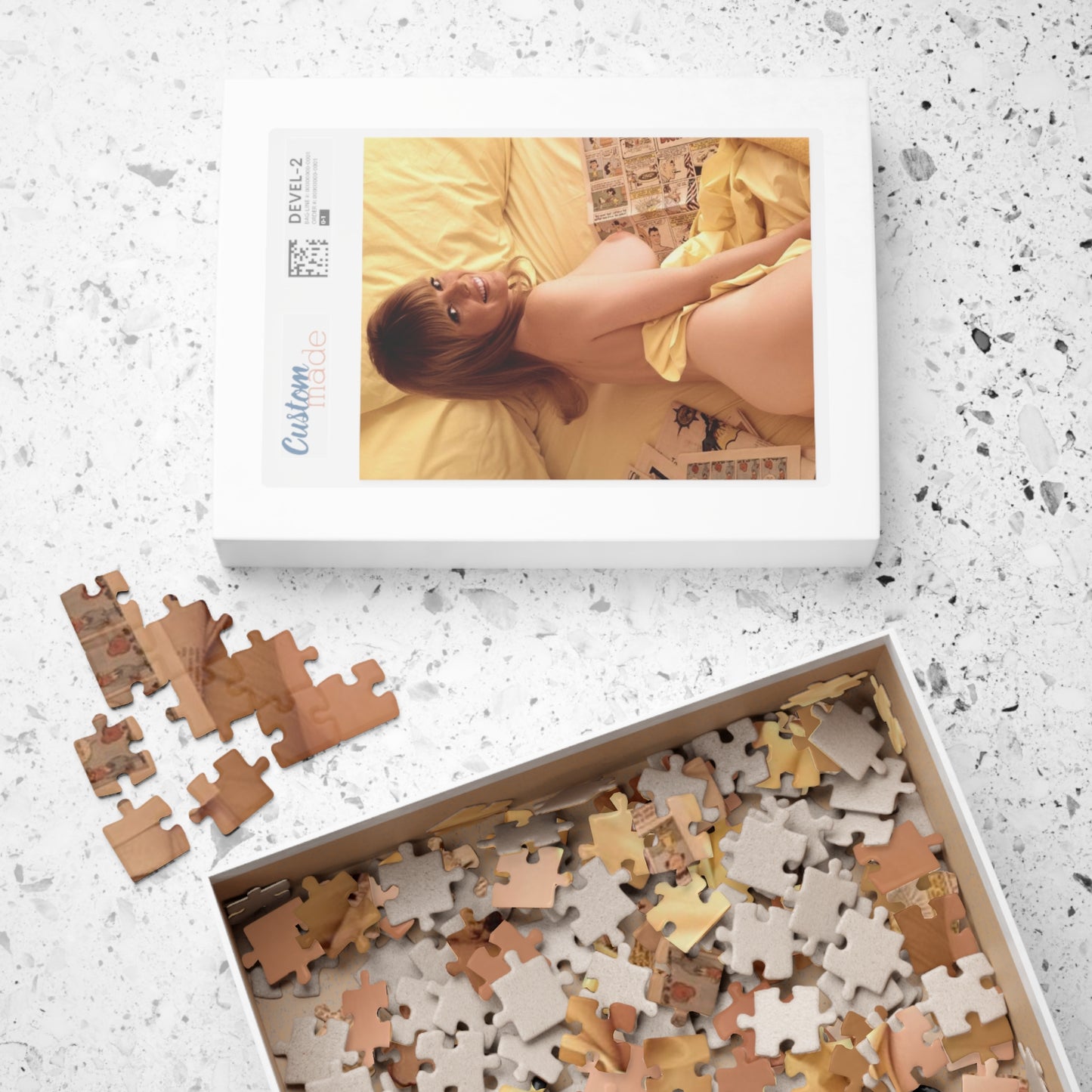 Puzzle (110, 252, 500, 1014-piece) Playboy Playmate March 1969 Kathy Macdonald