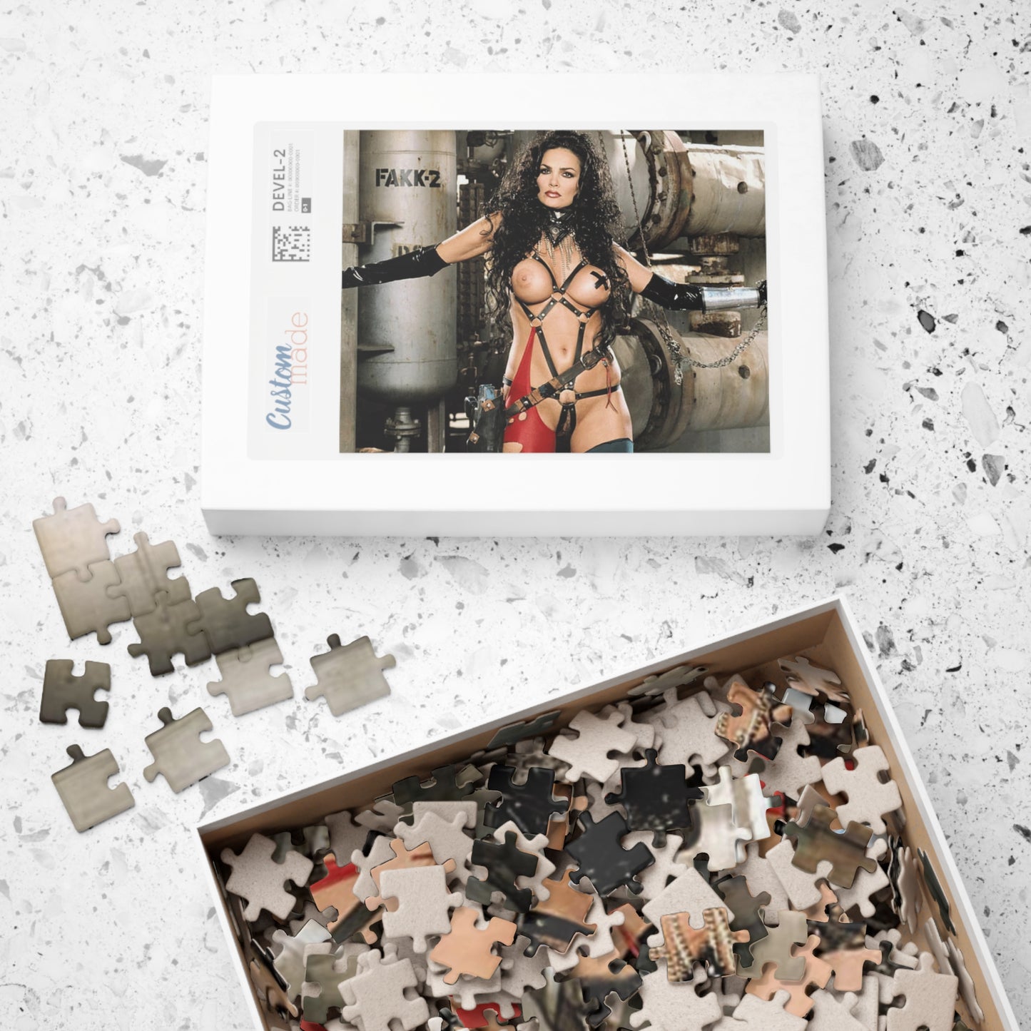 Puzzle (110, 252, 520, 1014-piece) Retro Adult Star Julie Strain