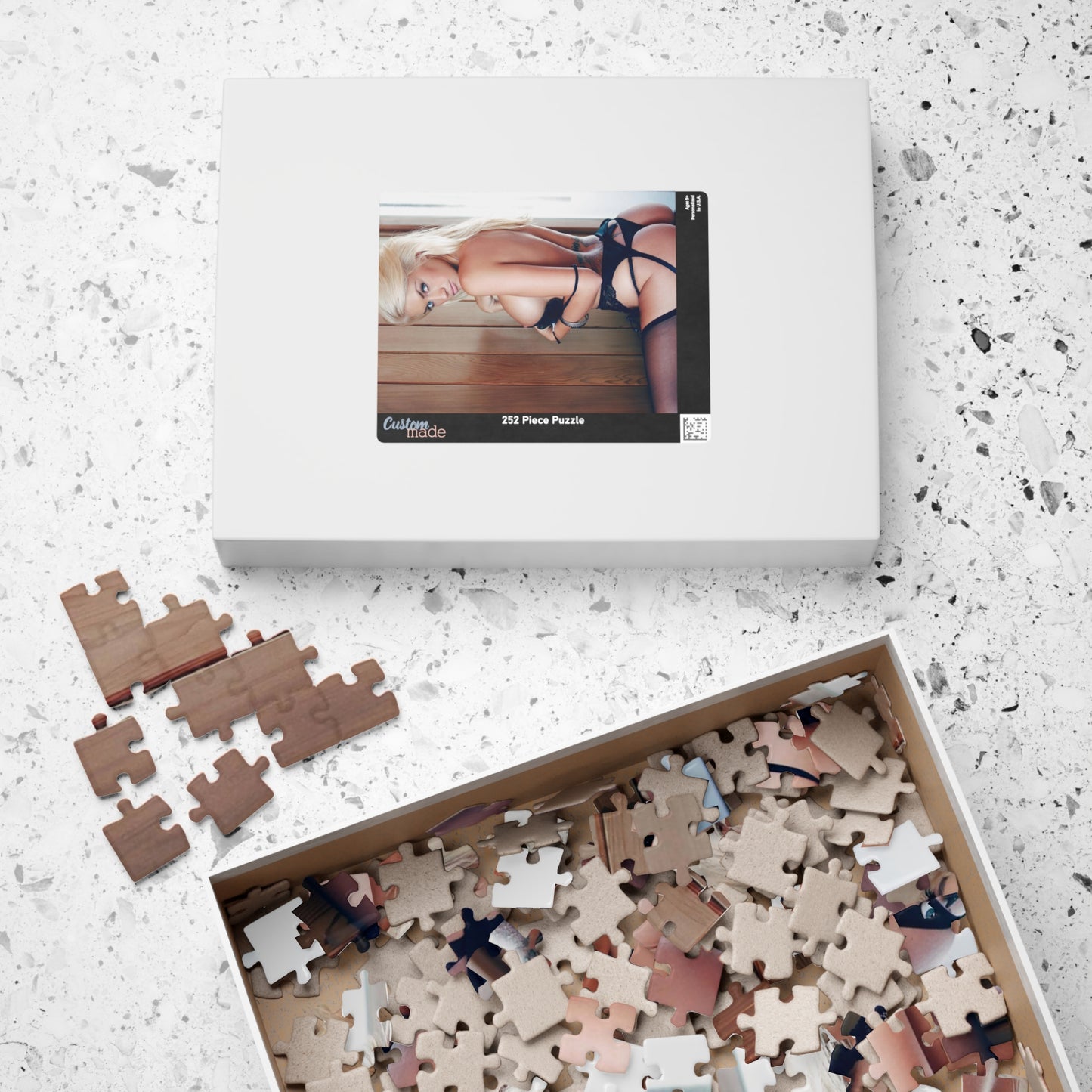 Puzzle (110, 252, 520, 1014-piece) Taylor Seinturier Nude