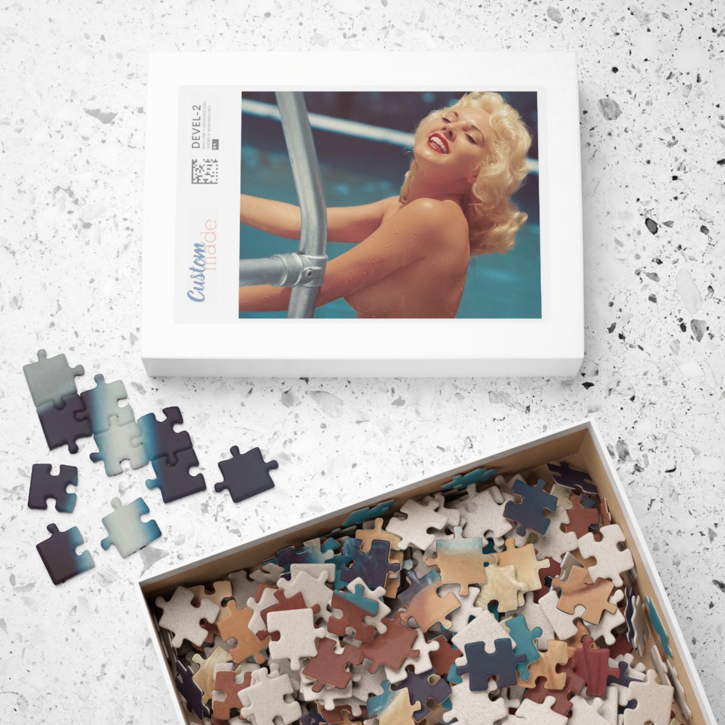 Puzzle (110, 252, 500, 1014-piece) Playboy Playmate December 1956 Lisa Winters