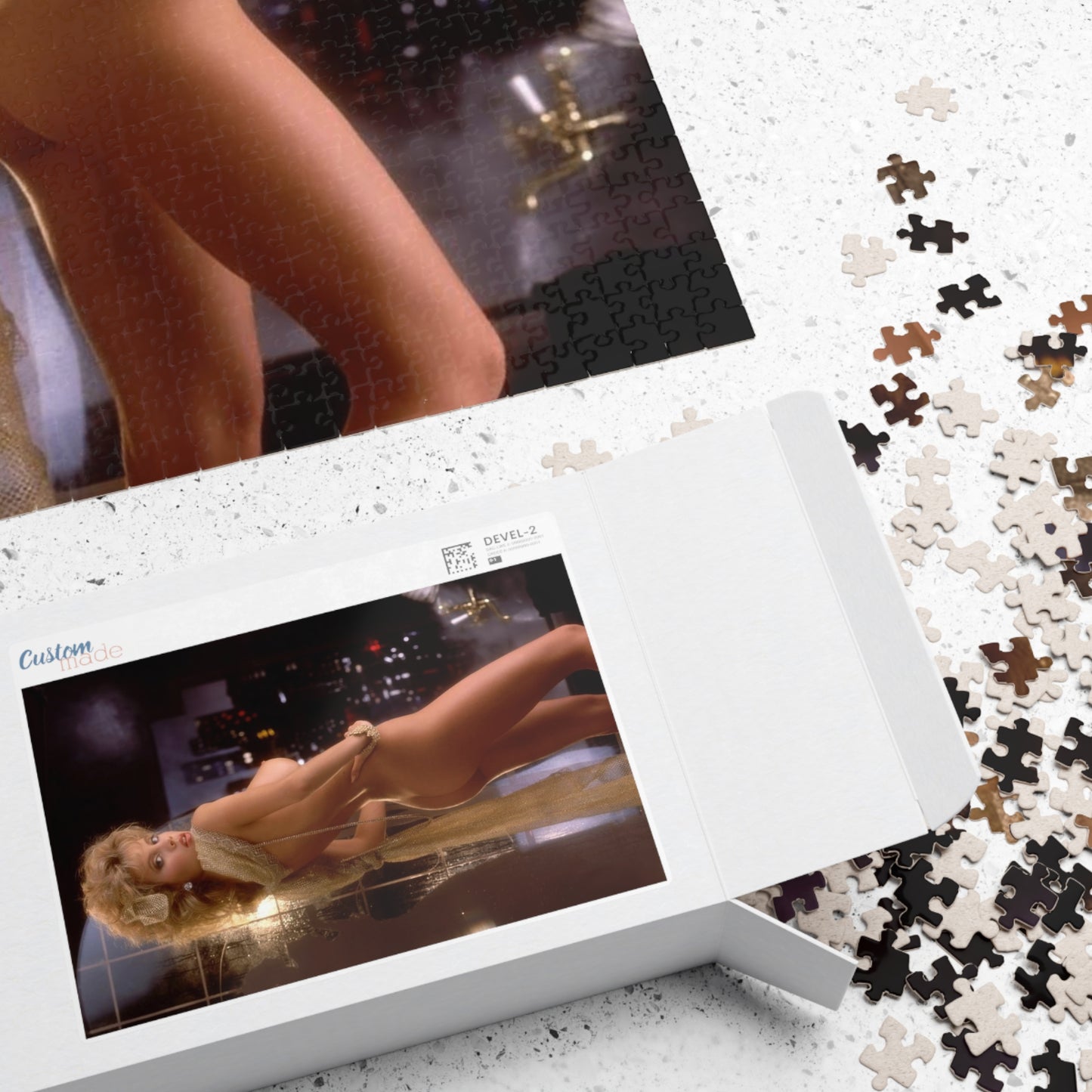 Puzzle (110, 252, 500, 1014-piece) Playboy Playmate December 1986 Laurie Carr