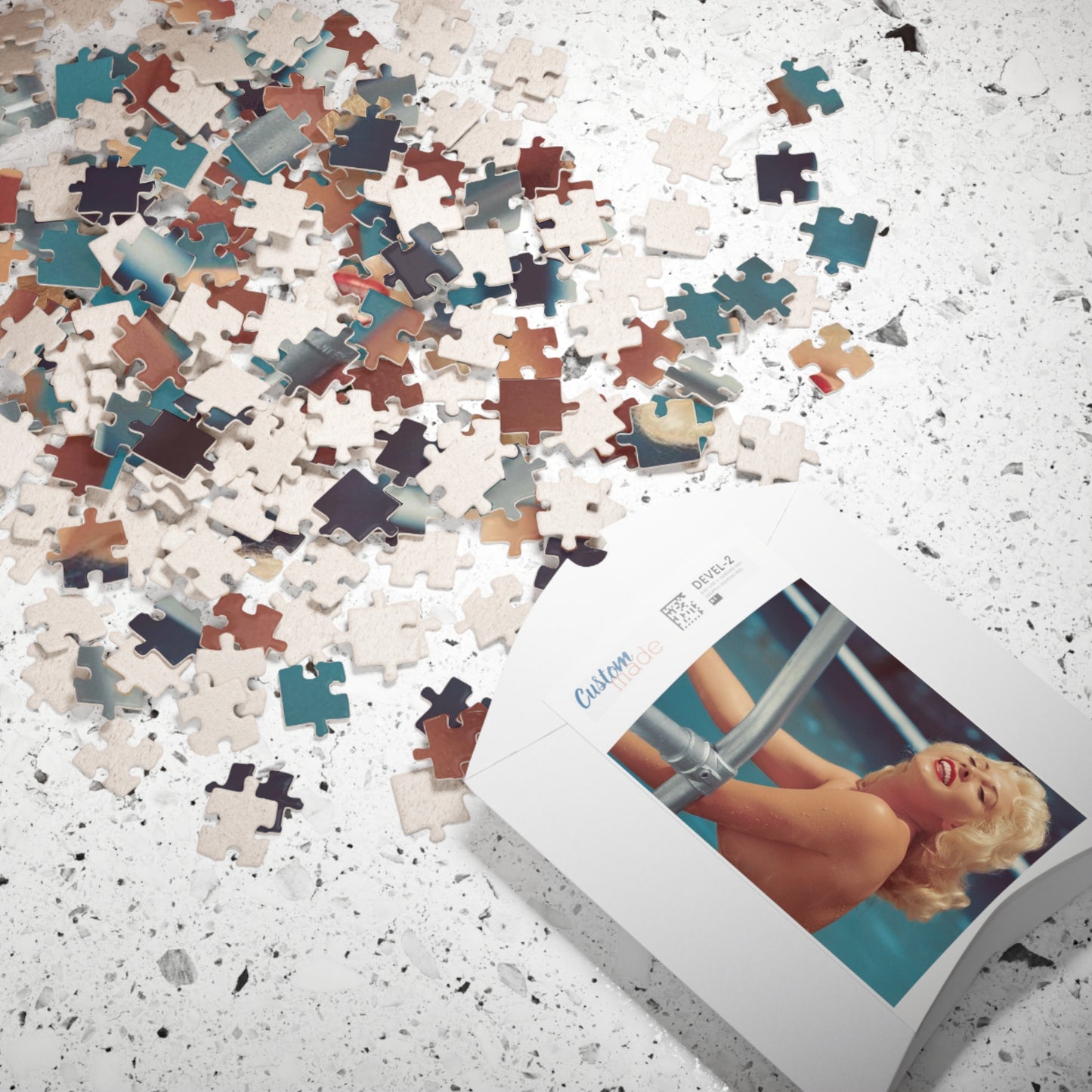 Puzzle (110, 252, 500, 1014-piece) Playboy Playmate December 1956 Lisa Winters